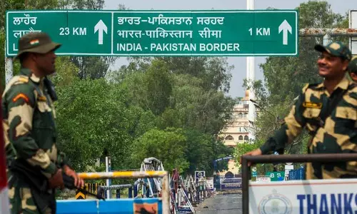 Sikh Organizations: अटारी-वाघा व्यापार मार्ग फिर से खोलें Sikh Organizations: अटारी-वाघा व्यापार मार्ग फिर से खोलें