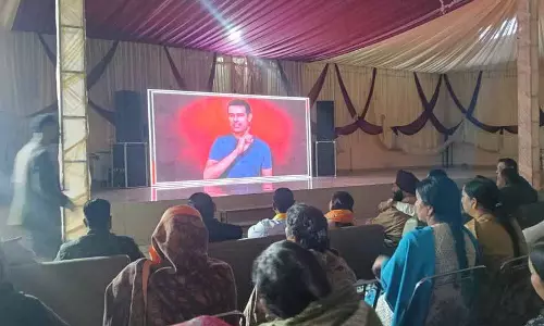 ‘सबसे बड़ी साज़िश’, पंजाब AAP ने जालंधर में दिल्ली शराब घोटाले पर YouTuber ध्रुव राठी का वीडियो दिखाया ‘सबसे बड़ी साज़िश’, पंजाब AAP ने जालंधर में दिल्ली शराब घोटाले पर YouTuber ध्रुव राठी का वीडियो दिखाया