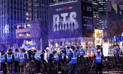 BTS की वापसी: सेंट्रल सियोल में पहले शो के लिए लॉकडाउन BTS की वापसी: सेंट्रल सियोल में पहले शो के लिए लॉकडाउन