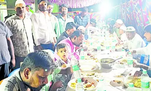 Halguru : मस्जिद परिसर में एकजुटता के लिए इफ़्तार मिलन समारोह