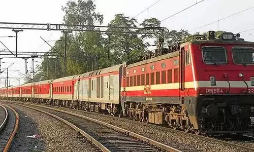 Salem-Jolarpettai मार्ग पर कई ट्रेनें रद्द, मार्ग बदला गया Salem-Jolarpettai मार्ग पर कई ट्रेनें रद्द, मार्ग बदला गया