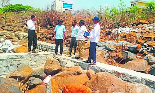 Kunigal: विभिन्न विभागों और संगठनों को आवंटित भूमि पर अतिक्रमण