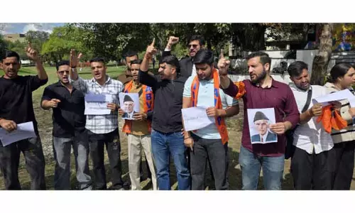JU ने राजनीति विज्ञान के पाठ्यक्रम की समीक्षा के लिए एक समिति का गठन किया JU ने राजनीति विज्ञान के पाठ्यक्रम की समीक्षा के लिए एक समिति का गठन किया