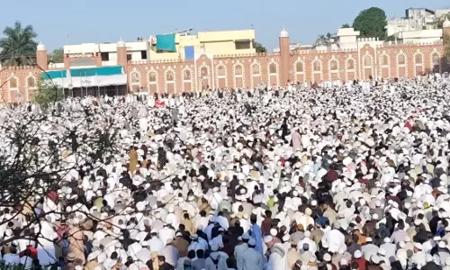 Jind: नमाज अदा कर लोगों ने मांगी खुशहाली की दुआ