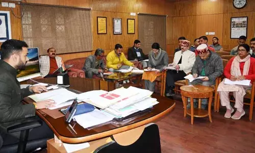 नशे के दुरुपयोग पर अंकुश लगाने के लिए पंचायत स्तर पर निगरानी ज़रूरी: Kullu DC