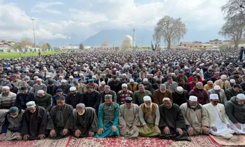 Srinagar: जश्न के बीच जामा मस्जिद में नमाज पर प्रतिबंध