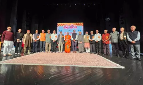 JAMMU: नवरेह महोत्सव सांस्कृतिक भव्यता और नए संकल्प के साथ संपन्न
