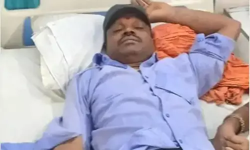 खदान में डंपर ऑपरेटर और बस चालक भिड़े, हिंसक झड़प हुई
