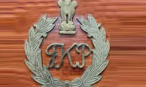 SRINAGAR: पुलिस ने 2 नशा तस्करों को गिरफ्तार किया