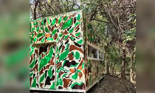 Khammam के जंगलों में पक्षी-दर्शन के लिए बना नया केबिन जैव विविधता को उजागर करता है Khammam के जंगलों में पक्षी-दर्शन के लिए बना नया केबिन जैव विविधता को उजागर करता है