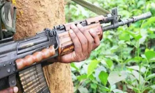 दो नक्सली गिरफ्तार, 40 किलोग्राम विस्फोटक के साथ बड़ी मात्रा में हथियार बरामद