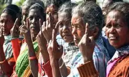 चुनावी राजनीति में ‘War Rooms’ और पेशेवर रणनीतिकारों का बढ़ता प्रभाव चुनावी राजनीति में ‘War Rooms’ और पेशेवर रणनीतिकारों का बढ़ता प्रभाव