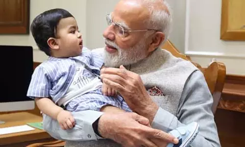 कृष्णाकुमार परिवार का प्रधानमंत्री मोदी के साथ निजी पल वायरल