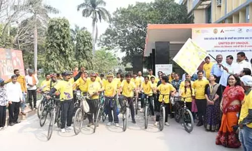 मेयर ने बाल कैंसर जागरूकता के लिए निकली साइकिल रैली में लिया भाग