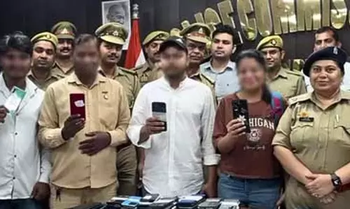 50 लाख के स्मार्टफोन बरामद, 220 मोबाइल रिकवर कर लौटाए