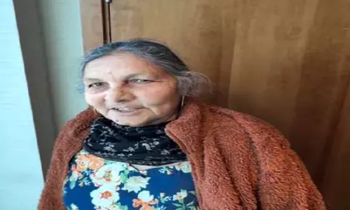 लंदन में कॉन्सर्ट से पहले बादशाह ने दिखाई परिवार की खुशी, बोले- यही मेरी असली जीत लंदन में कॉन्सर्ट से पहले बादशाह ने दिखाई परिवार की खुशी, बोले- यही मेरी असली जीत