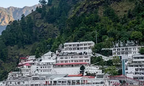 वैष्णो देवी यात्रा पर असर, फिलहाल बंद हुआ रजिस्ट्रेशन काउंटर