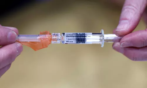 UK में मेनिनजाइटिस प्रकोप बढ़ा, 34 मामले सामने आए; केंट में वैक्सीन अभियान तेज UK में मेनिनजाइटिस प्रकोप बढ़ा, 34 मामले सामने आए; केंट में वैक्सीन अभियान तेज