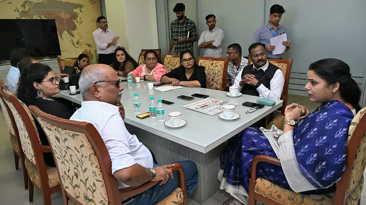 मुंबईकरों को हल्के में लिया गया, सिर्फ़ कॉन्ट्रैक्ट पर ध्यान दिया गया; सिस्टम को निष्पक्ष बनाएँगे Mayor मुंबईकरों को हल्के में लिया गया, सिर्फ़ कॉन्ट्रैक्ट पर ध्यान दिया गया; सिस्टम को निष्पक्ष बनाएँगे Mayor