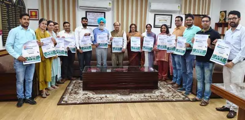 Kurukshetra विश्वविद्यालय ने अंतर्राष्ट्रीय सम्मेलन के लिए ब्रोशर जारी किया Kurukshetra विश्वविद्यालय ने अंतर्राष्ट्रीय सम्मेलन के लिए ब्रोशर जारी किया
