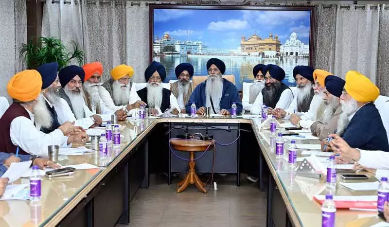 श्री कीरतपुर साहिब के 400 वर्ष पूरे होने पर SGPC ने 3-दिवसीय समारोह की योजना बनाई श्री कीरतपुर साहिब के 400 वर्ष पूरे होने पर SGPC ने 3-दिवसीय समारोह की योजना बनाई