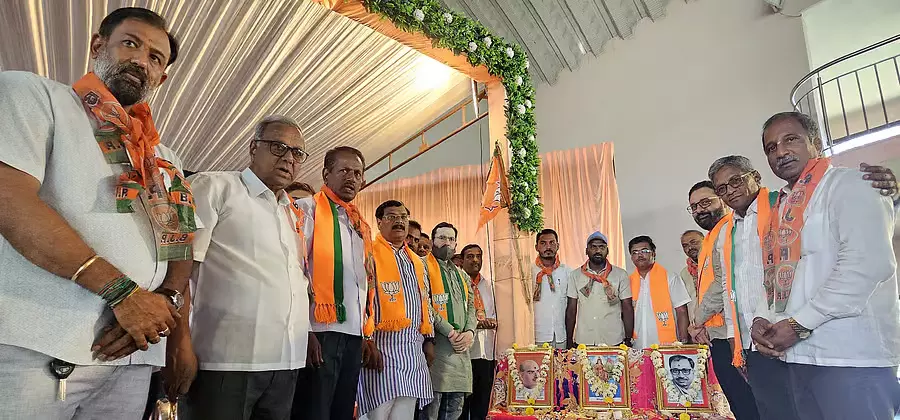 निष्पक्ष चुनावों के लिए मतदाता सूची का पुनरीक्षण: MLA Nikhil Katti निष्पक्ष चुनावों के लिए मतदाता सूची का पुनरीक्षण: MLA Nikhil Katti