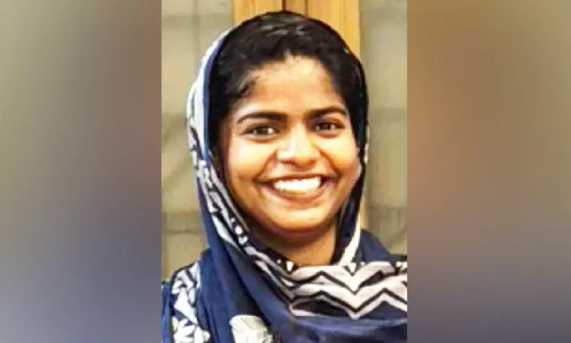 Kerala : शिबना सईद ने लोककला युवा प्रतिभा पुरस्कार जीता Kerala : शिबना सईद ने लोककला युवा प्रतिभा पुरस्कार जीता