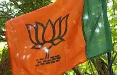 केरल चुनाव: BJP की तीसरे चरण के उम्मीदवारों की सूची जारी केरल चुनाव: BJP की तीसरे चरण के उम्मीदवारों की सूची जारी