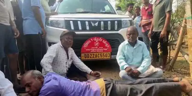 Tihidi धान की खरीद में देरी को लेकर स्टेट हाईवे जाम Tihidi धान की खरीद में देरी को लेकर स्टेट हाईवे जाम