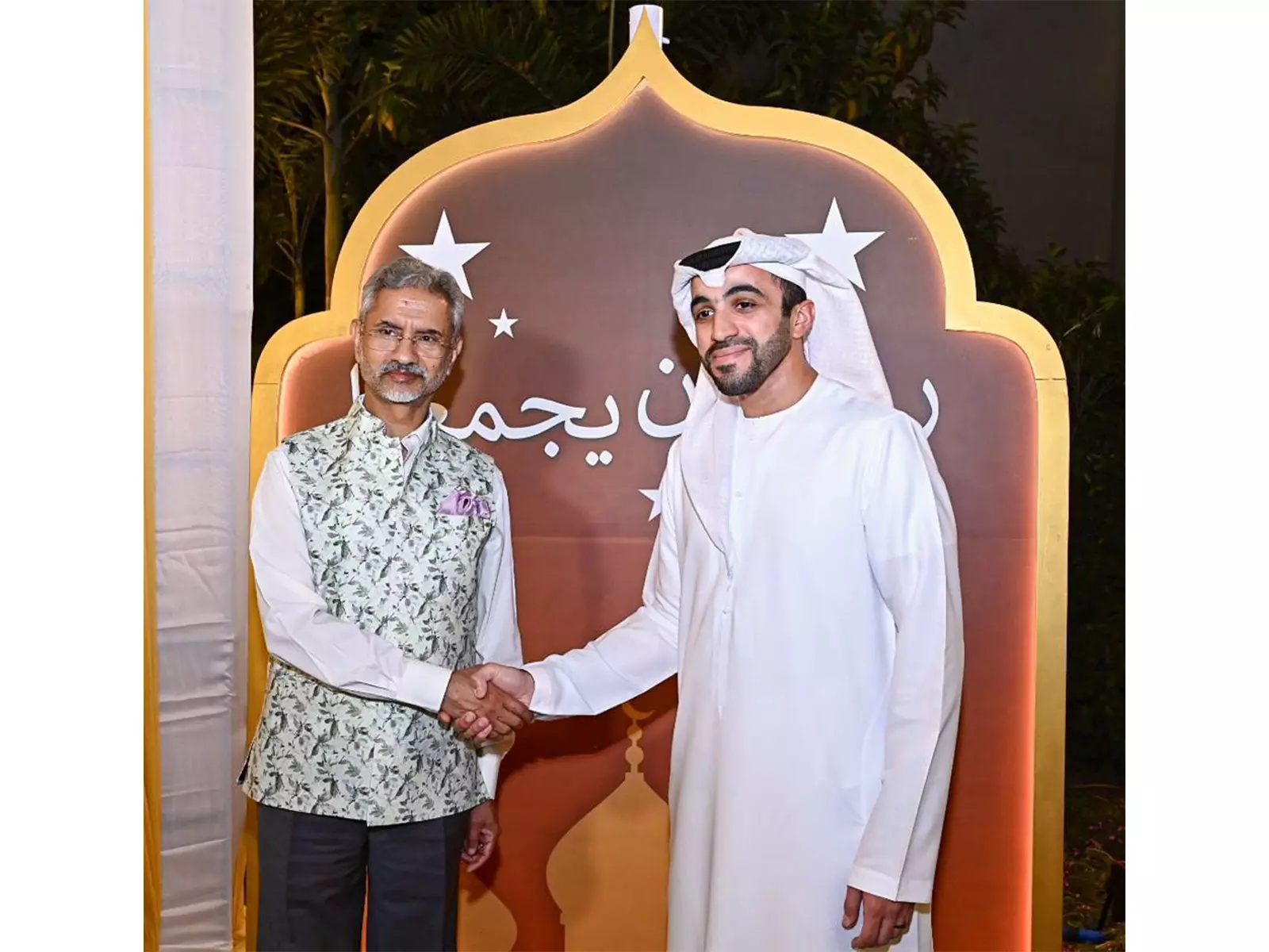 भारत में UAE के राजदूत ने पश्चिम एशिया संघर्ष के बीच भारतीय प्रवासियों को सुरक्षा का भरोसा दिलाया भारत में UAE के राजदूत ने पश्चिम एशिया संघर्ष के बीच भारतीय प्रवासियों को सुरक्षा का भरोसा दिलाया
