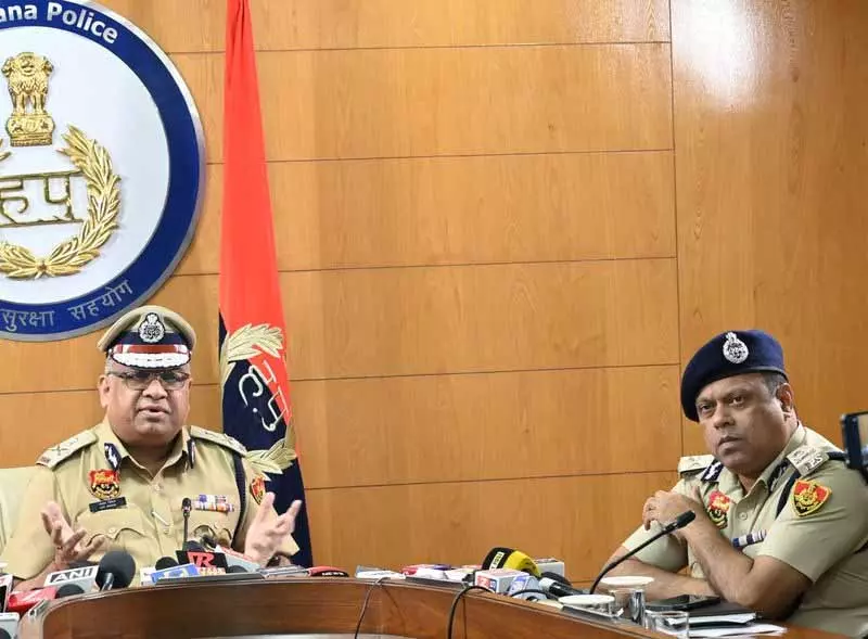 हरियाणा के DGP और उनकी पत्नी को डिजिटल गिरफ़्तारी के जाल में फंसाने की उम्मीद से फ़ोन किया हरियाणा के DGP और उनकी पत्नी को डिजिटल गिरफ़्तारी के जाल में फंसाने की उम्मीद से फ़ोन किया