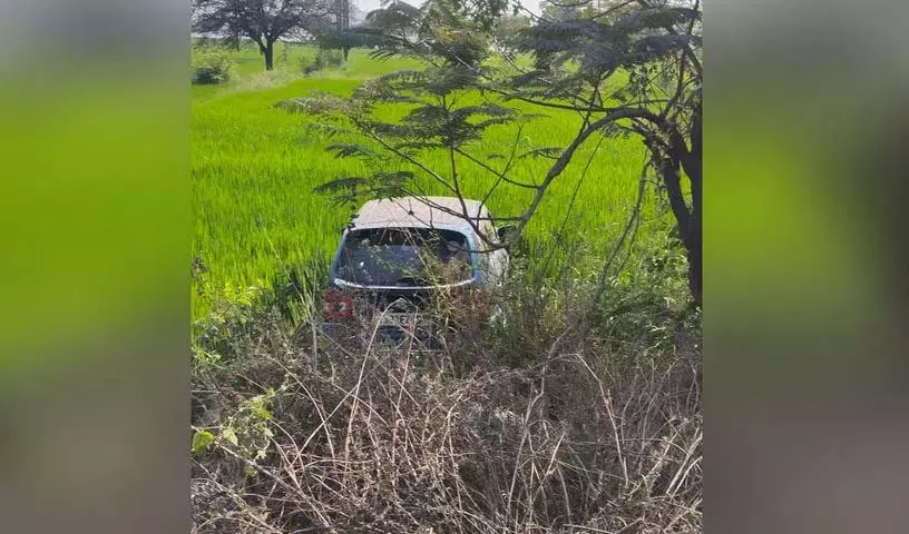 भेड़ों के झुंड पर चढ़ी Car, 10 की मौत भेड़ों के झुंड पर चढ़ी Car, 10 की मौत