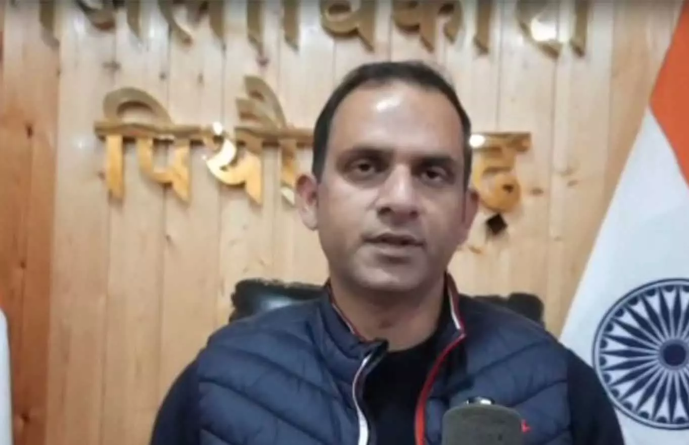 उत्तराखंड: पिथौरागढ़ के DM ने लिपुलेख दर्रे से भारत-चीन सीमा व्यापार फिर से शुरू होने की तारीफ़ की उत्तराखंड: पिथौरागढ़ के DM ने लिपुलेख दर्रे से भारत-चीन सीमा व्यापार फिर से शुरू होने की तारीफ़ की