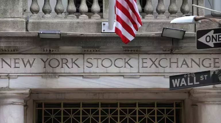 मध्य पूर्व में उथल-पुथल से महंगाई का डर बढ़ने के कारण Wall Street में गिरावट मध्य पूर्व में उथल-पुथल से महंगाई का डर बढ़ने के कारण Wall Street में गिरावट
