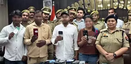 50 लाख के स्मार्टफोन बरामद, 220 मोबाइल रिकवर कर लौटाए 50 लाख के स्मार्टफोन बरामद, 220 मोबाइल रिकवर कर लौटाए