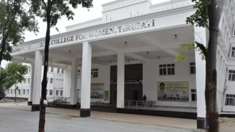 तिरुपति में 28 हफ्ते के प्रीमैच्योर बच्चे का सफल NICU इलाज, SVIMS की बड़ी उपलब्धि तिरुपति में 28 हफ्ते के प्रीमैच्योर बच्चे का सफल NICU इलाज, SVIMS की बड़ी उपलब्धि