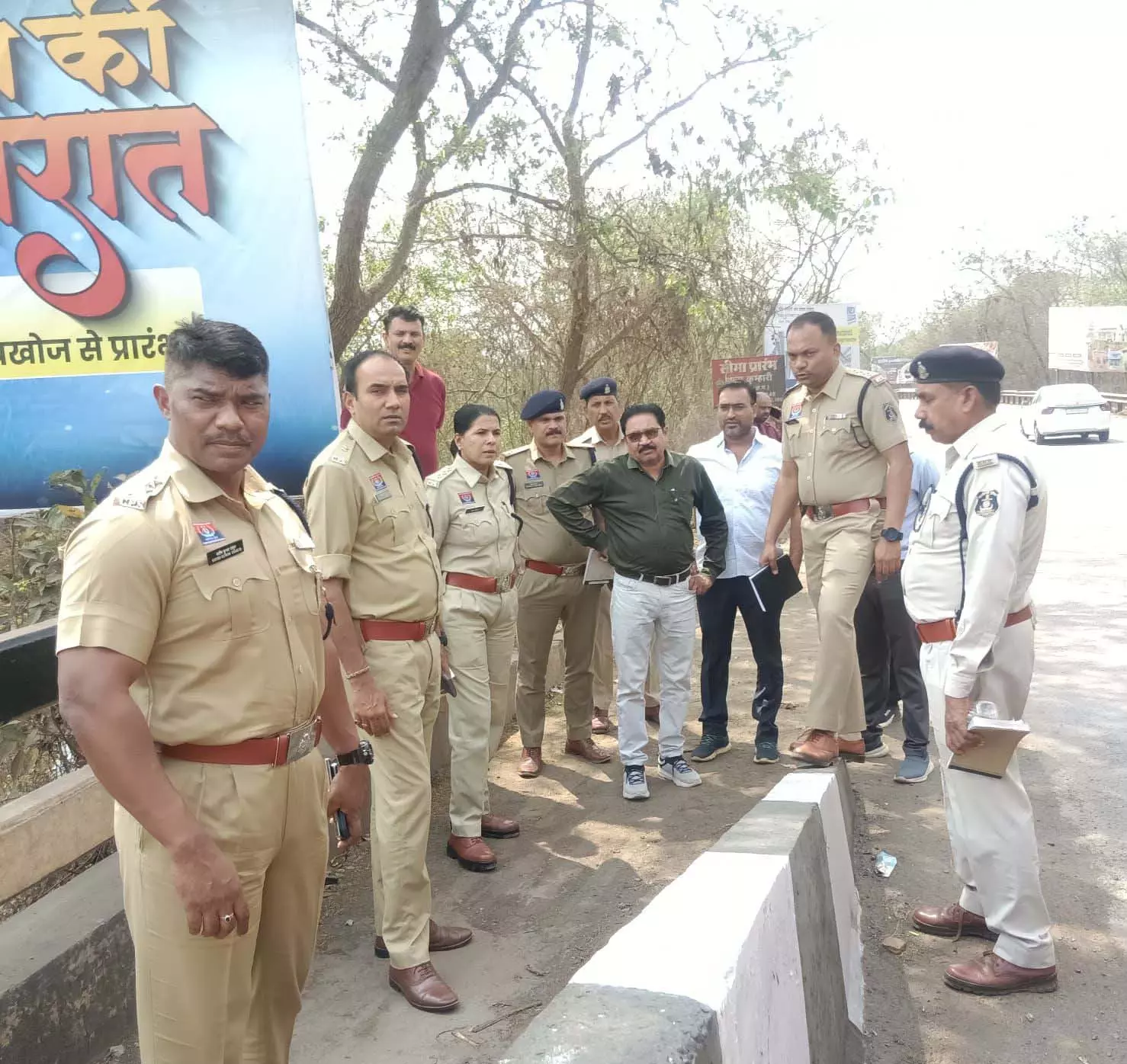 रायपुर-दुर्ग खारून ब्रिज मरम्मत: 1 अप्रैल से एक माह के लिए बंद रायपुर-दुर्ग खारून ब्रिज मरम्मत: 1 अप्रैल से एक माह के लिए बंद
