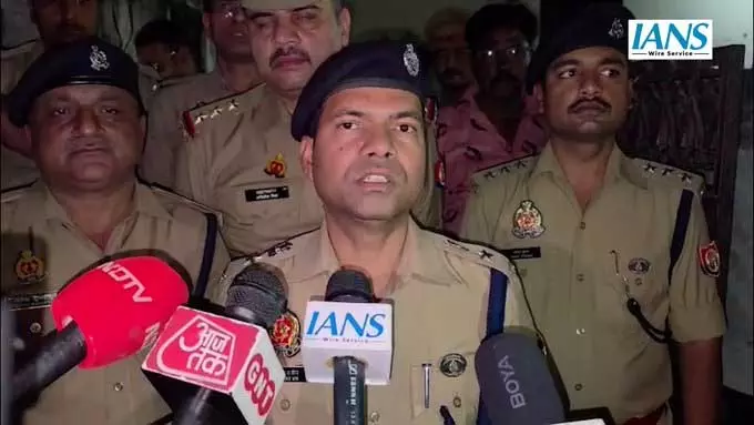 69 वर्षीय महिला निर्मला देवी के घर मृत पाए जाने के बाद पुलिस ने मामले की जांच शुरू की 69 वर्षीय महिला निर्मला देवी के घर मृत पाए जाने के बाद पुलिस ने मामले की जांच शुरू की