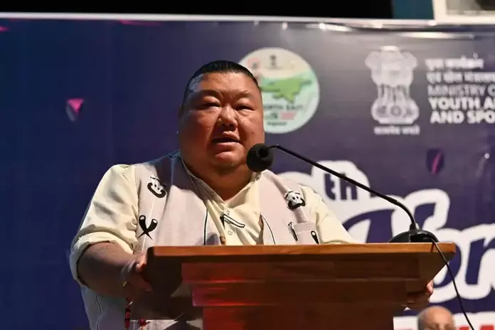Nagaland: पूर्वोत्तर युवा महोत्सव संपन्न, अलोंग ने क्षेत्रीय सहयोग पर ज़ोर दिया Nagaland: पूर्वोत्तर युवा महोत्सव संपन्न, अलोंग ने क्षेत्रीय सहयोग पर ज़ोर दिया