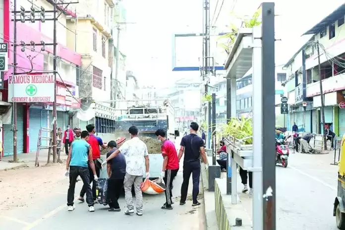 Nagaland: दिमापुर भर में सड़कों की धूल साफ़ करने का विशाल अभियान चलाया गया