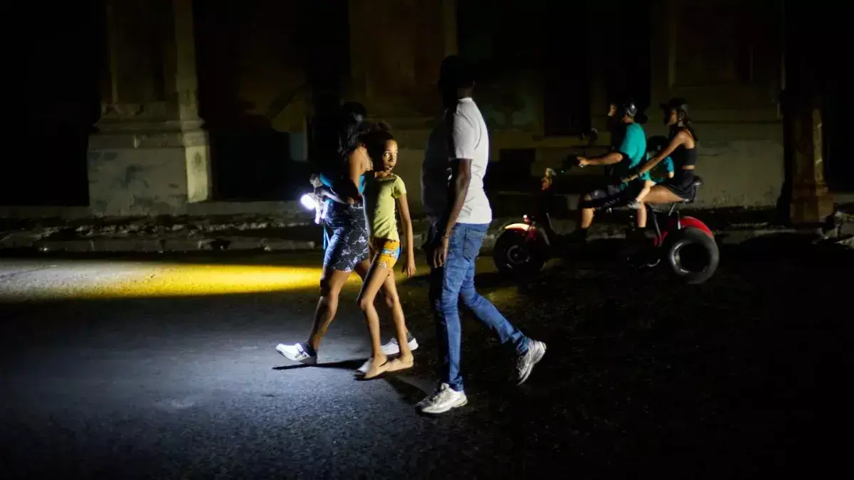 Cuba का पावर ग्रिड ठप, इस महीने तीसरी बार बिजली गुल