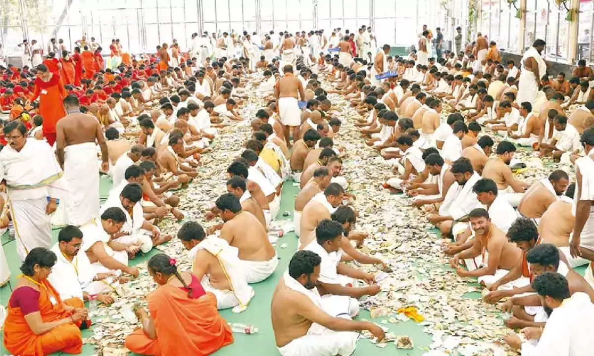 श्रीशैलम मंदिर हुंडी जाल 7.19 करोड़ रुपये