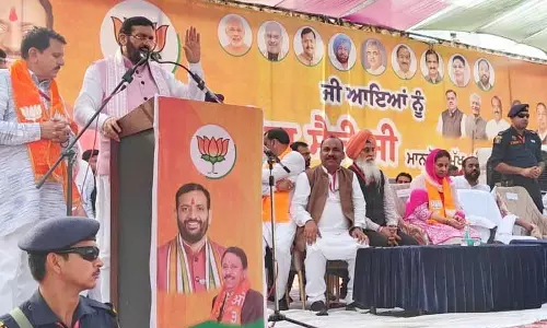 BJP को मौका दें, समाना रैली में हरियाणा के CM