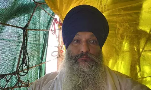 Punjab के समाना में 18 महीनों से टेलीकॉम टावर पर डटे प्रदर्शनकारी के आज नीचे उतरने की संभावना है Punjab के समाना में 18 महीनों से टेलीकॉम टावर पर डटे प्रदर्शनकारी के आज नीचे उतरने की संभावना है