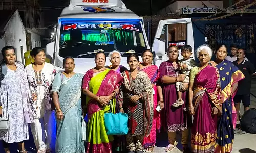 Devanahalli के पास हादसा: तुमकुर की तीन महिलाओं की मौत, जो काशी यात्रा पर जा रही थी