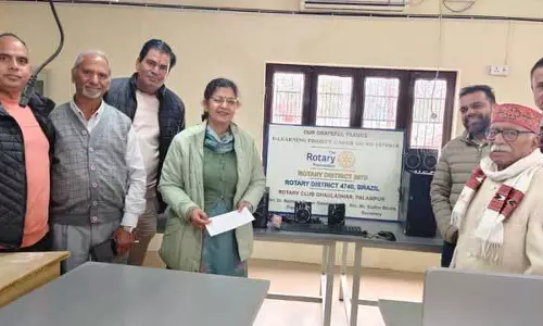 Rotary Club ने राजपुर के सरकारी स्कूल को ई-लर्निंग उपकरण दान किए Rotary Club ने राजपुर के सरकारी स्कूल को ई-लर्निंग उपकरण दान किए