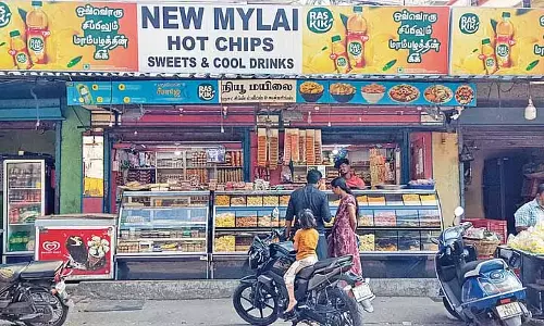 Chennai: जेब के अनुकूल स्नैक्स अब जेब पर भारी पड़ रहे हैं Chennai: जेब के अनुकूल स्नैक्स अब जेब पर भारी पड़ रहे हैं
