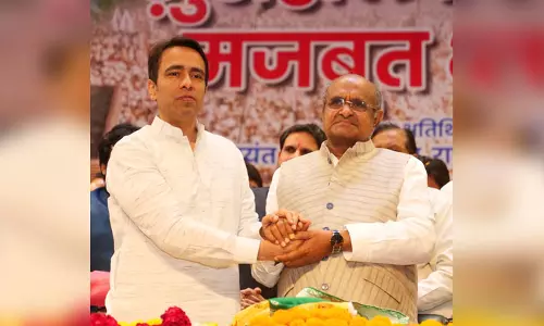पूर्व जदयू नेता केसी त्यागी ने RLD का थामा दामन, जयंत चौधरी भी रहे मौजूद पूर्व जदयू नेता केसी त्यागी ने RLD का थामा दामन, जयंत चौधरी भी रहे मौजूद