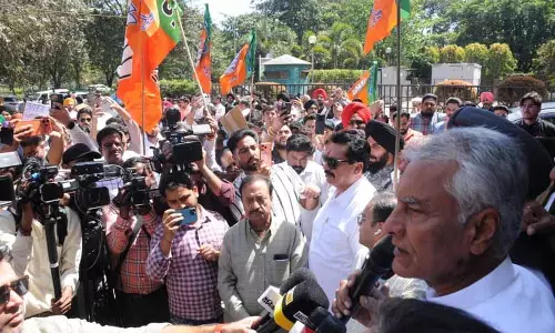 Punjab के विपक्षी दलों ने विरोध प्रदर्शन किया, लालजीत भुल्लर की गिरफ्तारी की मांग की Punjab के विपक्षी दलों ने विरोध प्रदर्शन किया, लालजीत भुल्लर की गिरफ्तारी की मांग की