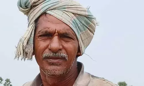 Yadadri ज़िले में कर्ज़ के कारण किसान ने कीटनाशक पीकर आत्महत्या कर ली